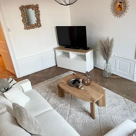 Apartment Le Charme De - Proche Centre Et Gare - 8 Personnes - Arrivee Autonome *